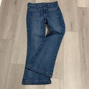 American Eagle Outfitters Medium Bell Bottom Jeans
